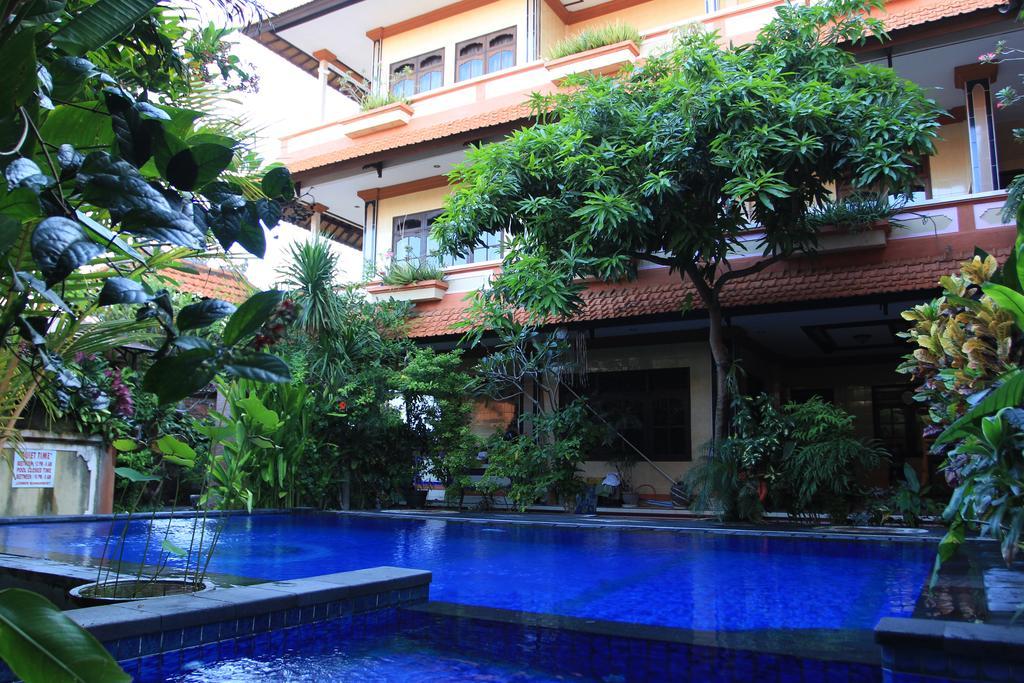 Cempaka 3 Losmen Hotel Kuta  Exterior photo